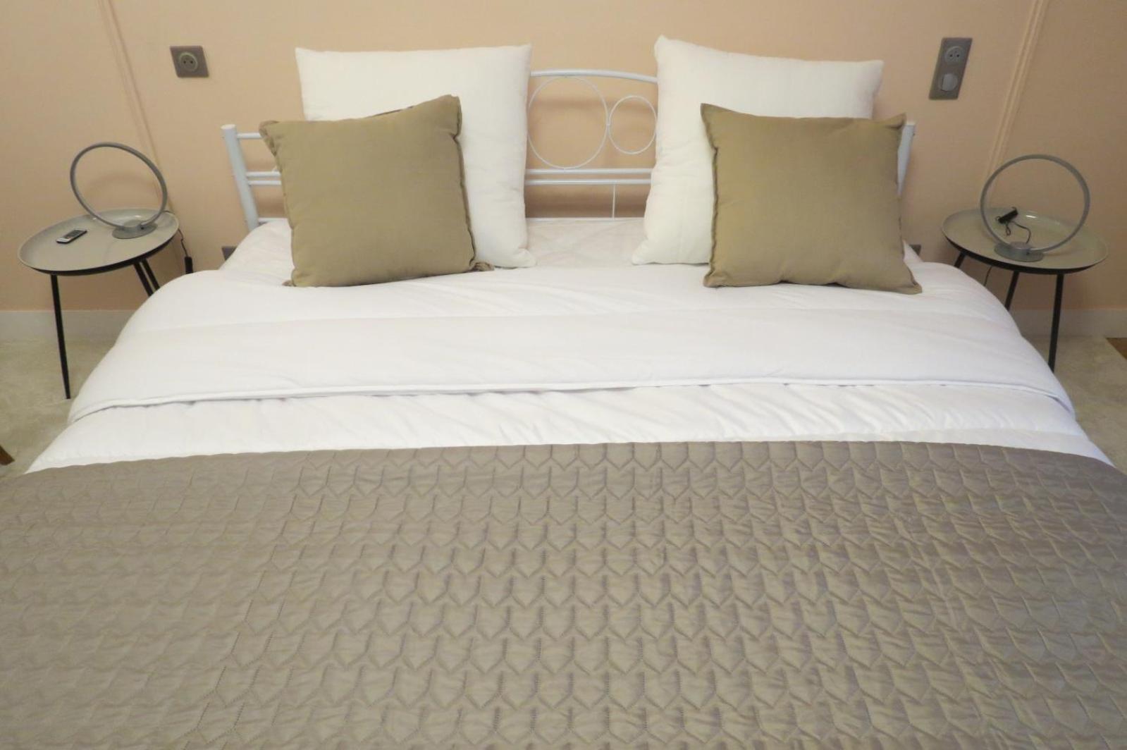 Molibeau Hotel Бове Екстериор снимка